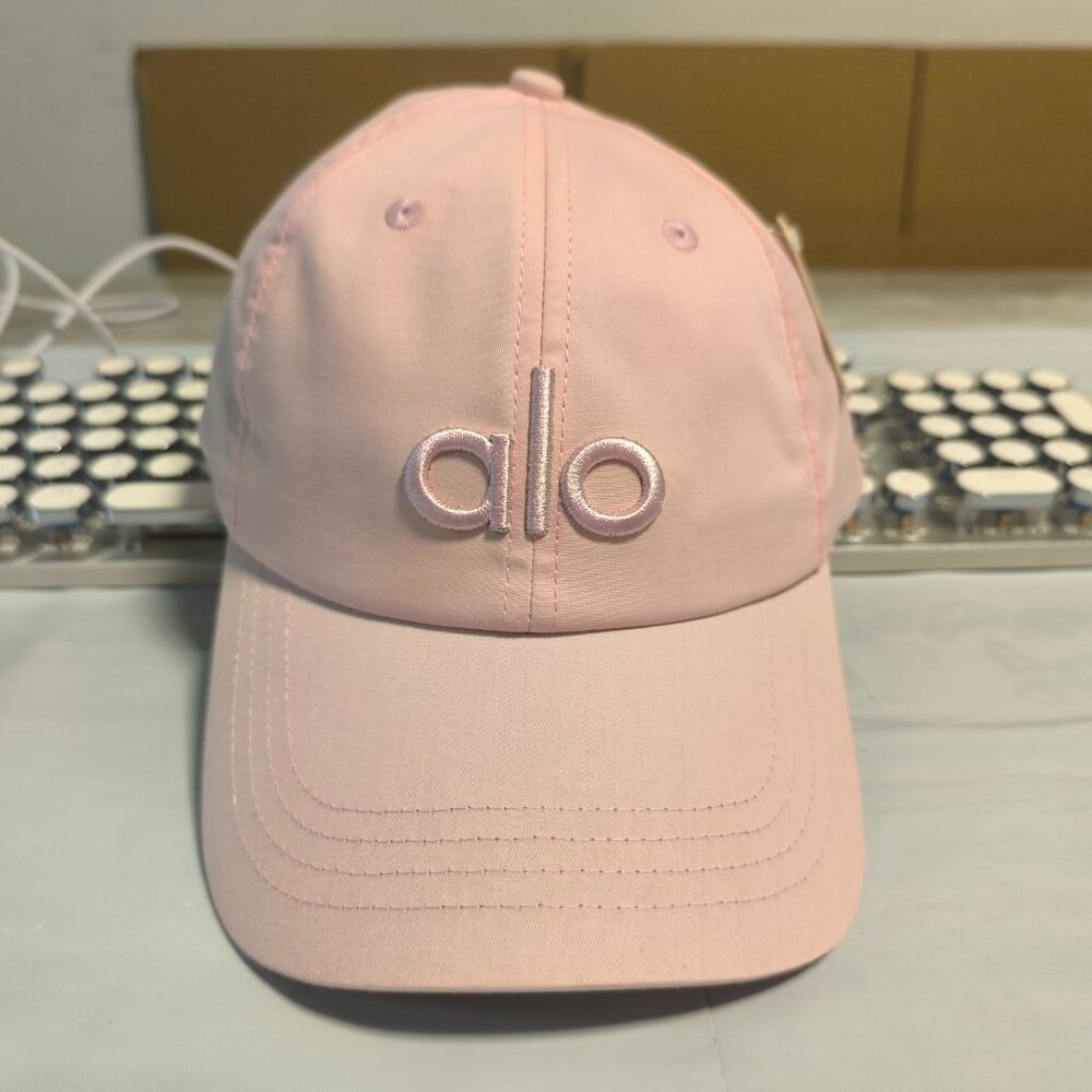 Alo Yoga Performance Off-Duty Cap